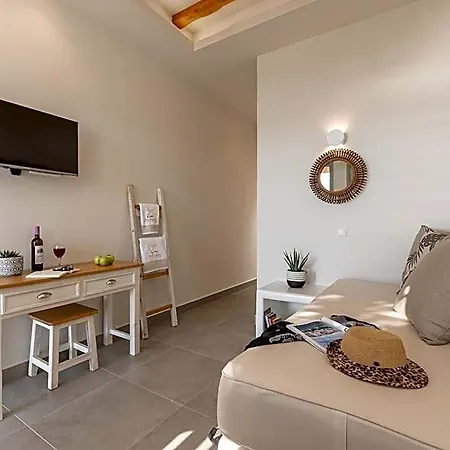 Porto Dema Luxury فندق *